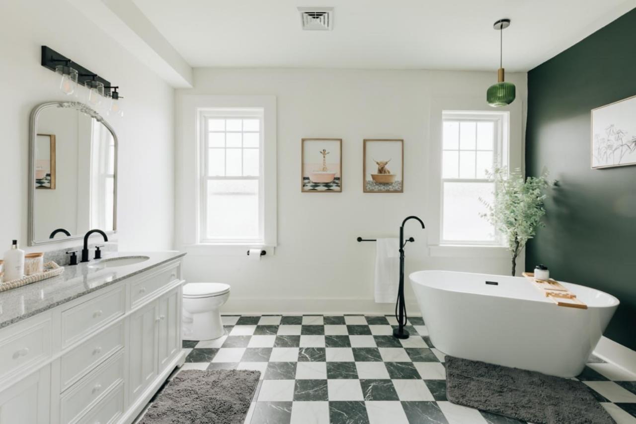 Newly Renovated Vintage Inspired Large 4 Bedroom Home Mount Joy Exterior foto